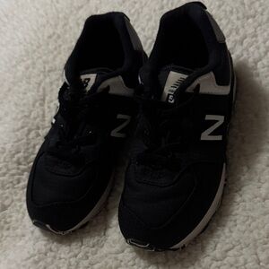 New Balance 574 Kids Black Sneakers size 10